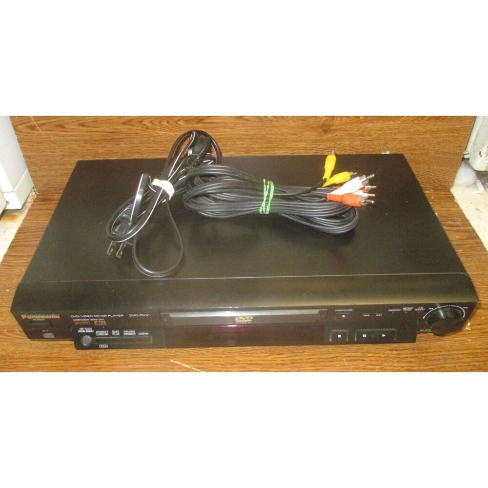 Panasonic DVD-RV31 DVD Player with av cables but no remote well tested